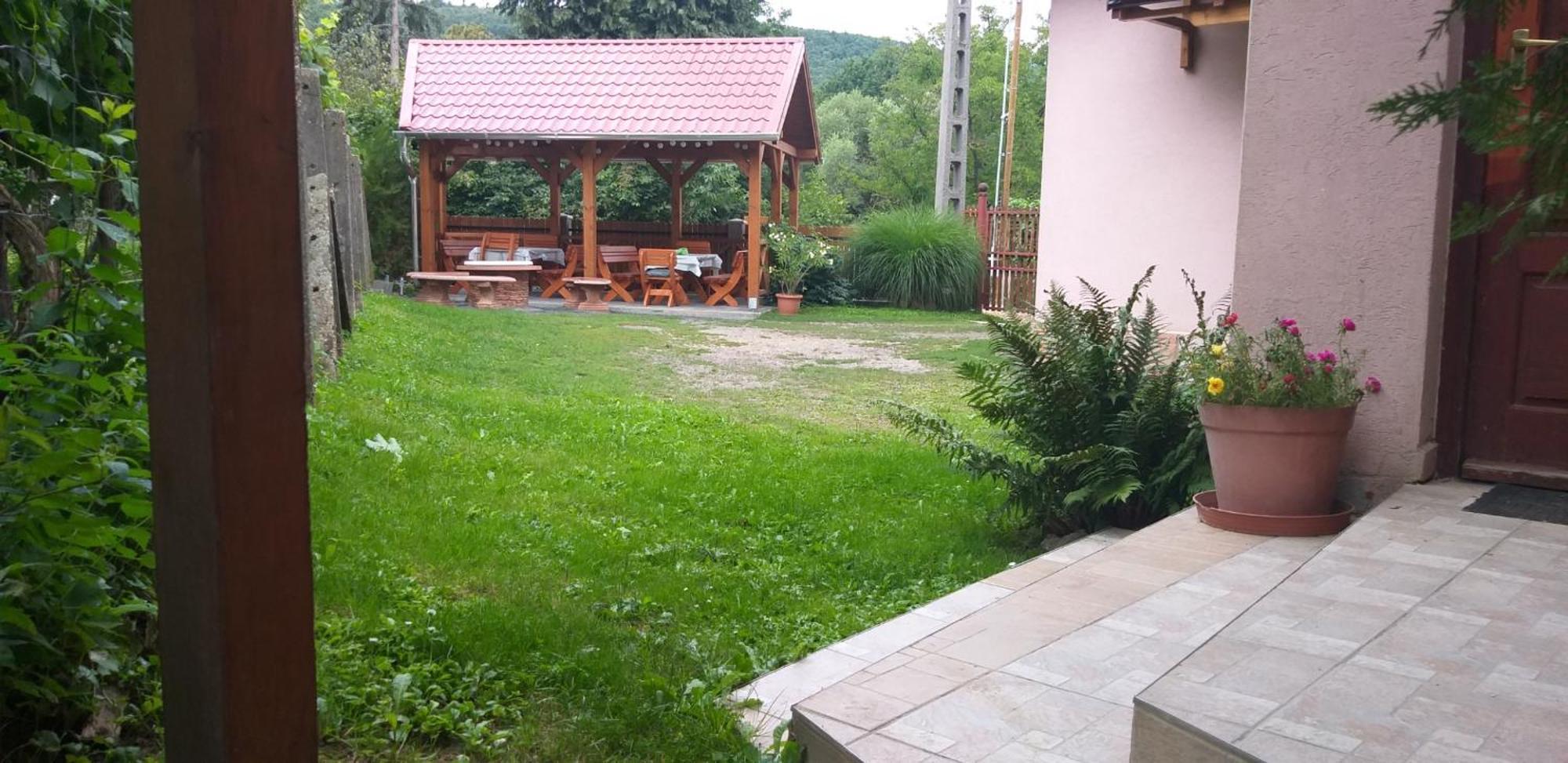 Hubertus Vendeghaz Hotel Parád Buitenkant foto